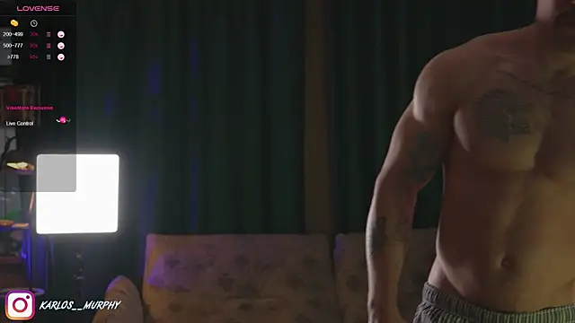 Snapshot of Karlos_Ripped_ chatting on 01/27/25, 10:06 Karlos Ripped online show from 01/27/25, 10:06