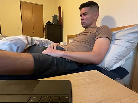 Snapshot of Shipmate-boricua chatting on 12/27/24, 09:54 Shipmate-boricua online show from 12/27/24, 09:54