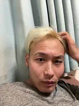 kouji8800 online show from 01/03/25, 12:30