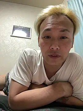 kouji8800 online show from 01/15/25, 12:25