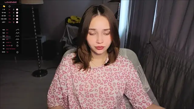 SweetLinaa online show from 06/01/26, 11:12