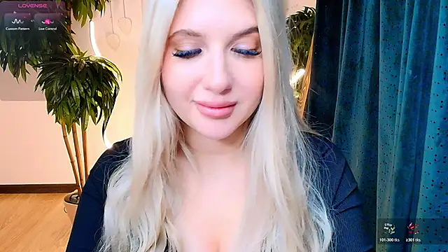 Evacadooo online show from 03/21/26, 02:27