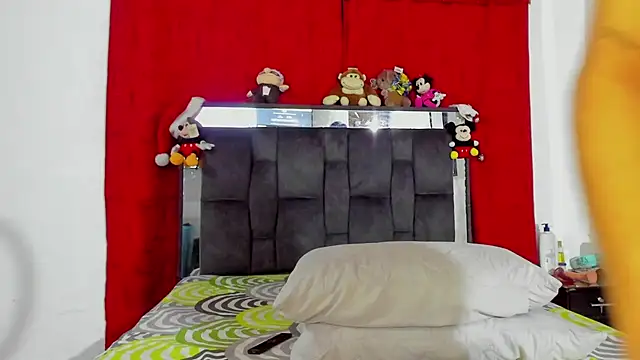 chloe vasquez710 online show from 01/10/25, 11:08