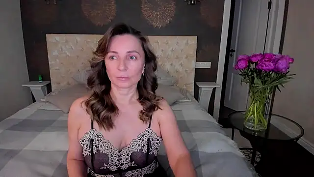 AllisonWilliams online show from 02/01/25, 04:22