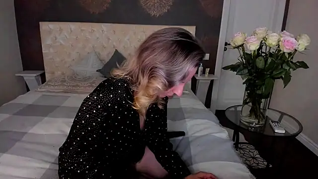 AllisonWilliams online show from 10/01/25, 04:57