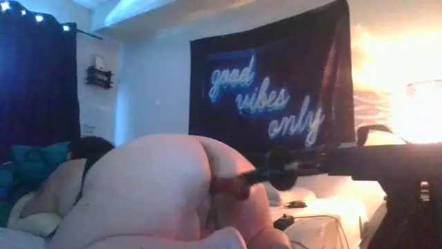 Snapshot of Yourfantasy1379 chatting on 02/02/26, 06:50 Yourfantasy1379 online show from 02/02/26, 06:50