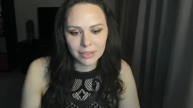 Snapshot of MollyCheiz chatting on 06/25/26, 10:58 MollyCheiz online show from 06/25/26, 10:58