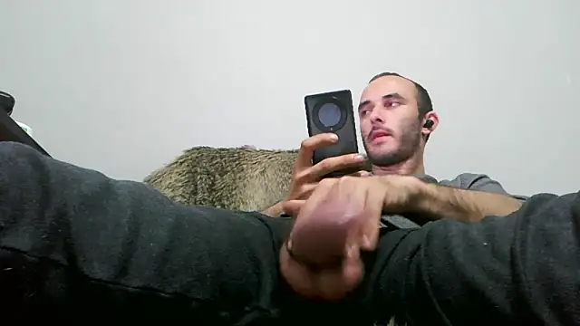 kisandgioni online show from 01/24/25, 06:04