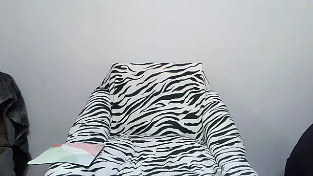 kisandgioni online show from 03/07/25, 04:00