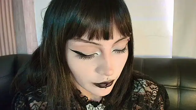 honney dark online show from 05/12/26, 01:52