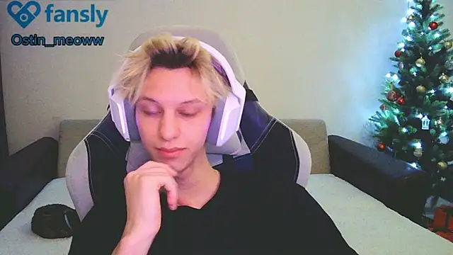 Ostin meow online show from 01/14/25, 05:01