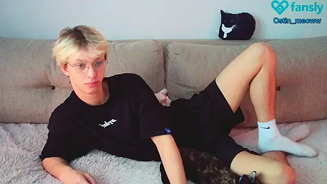 Ostin meow online show from 02/13/25, 07:13