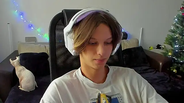 Ostin meow online show from 12/05/25, 05:49