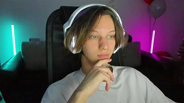 Ostin meow online show from 01/11/26, 01:16