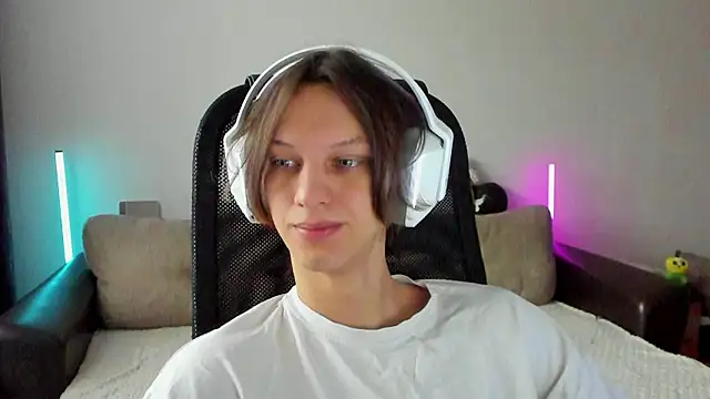 Ostin meow online show from 02/10/26, 07:01