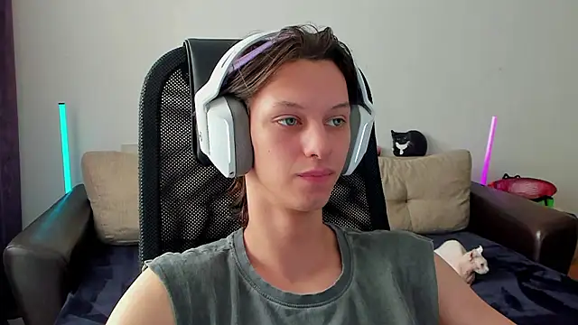 Ostin meow online show from 03/01/26, 10:17