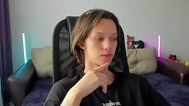 Ostin meow online show from 03/07/26, 10:12