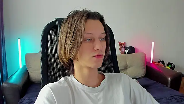 Ostin meow online show from 03/20/26, 06:40