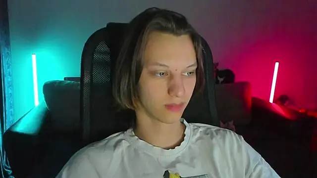 Ostin meow online show from 04/07/26, 02:28