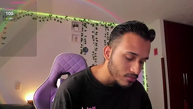 Raf brunette online show from 01/13/25, 10:36