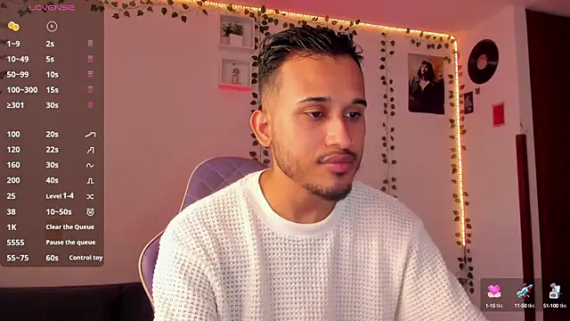 Raf brunette online show from 02/10/25, 12:08