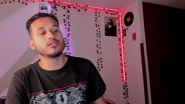 Raf brunette online show from 02/15/25, 11:39