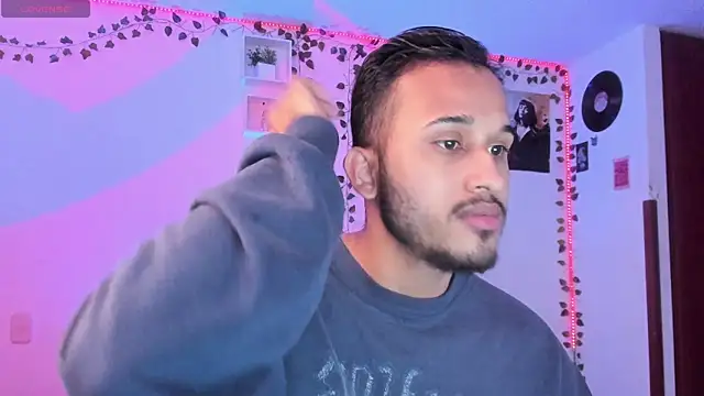 Raf brunette online show from 03/02/25, 01:49