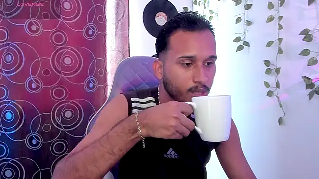 Raf brunette online show from 10/02/25, 04:58