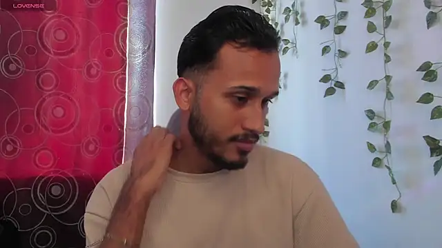 Raf brunette online show from 10/07/25, 11:40