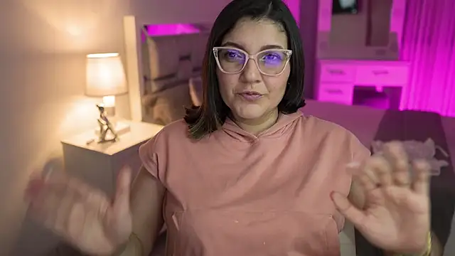 Camilaa bueno online show from 12/19/24, 03:29