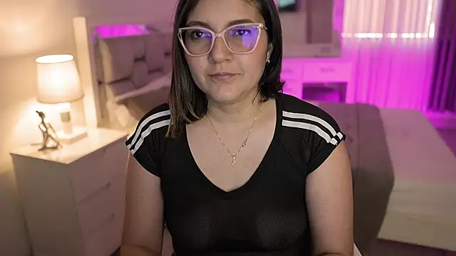 Camilaa bueno online show from 12/25/24, 09:00