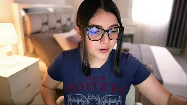 Camilaa bueno online show from 11/09/25, 06:06