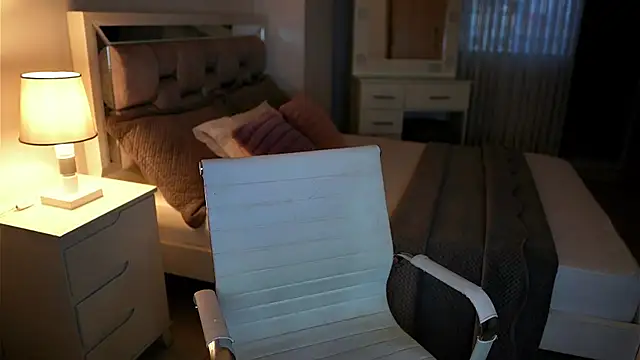 Camilaa bueno online show from 12/22/25, 10:40