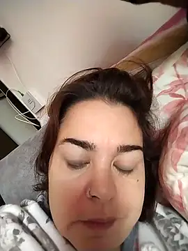 Snapshot of Coppia_sicula chatting on 10/19/25, 01:45 Coppia sicula online show from 10/19/25, 01:45