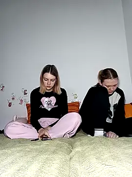 ella grays online show from 02/23/26, 05:10