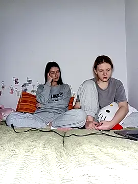 ella grays online show from 03/18/26, 06:44