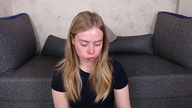 sofiaa here online show from 05/14/26, 12:17