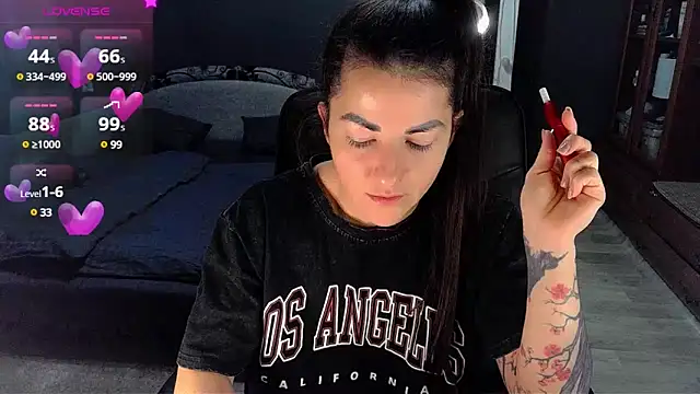 Aria Dl online show from 12/17/24, 01:27