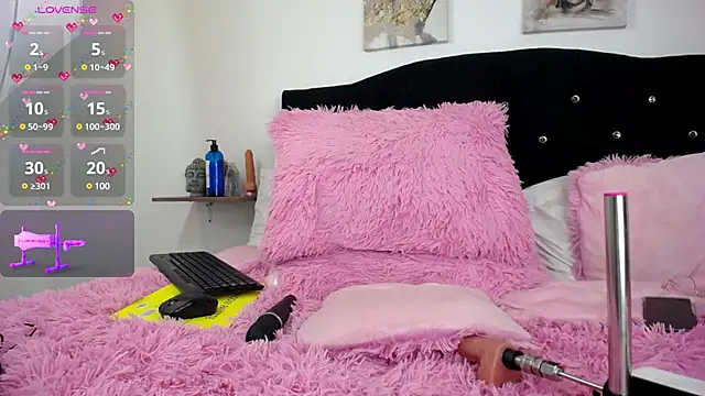 Snapshot of Miah_hilton2 chatting on 12/03/24, 09:45 Miah hilton2 online show from 12/03/24, 09:45