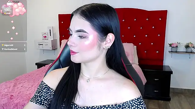 Snapshot of Miah_hilton2 chatting on 12/04/24, 11:57 Miah hilton2 online show from 12/04/24, 11:57