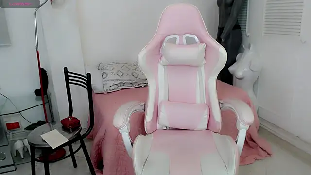 elly willis online show from 01/21/25, 04:43