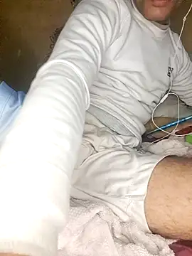 LOOLOOO123123 online show from 12/18/25, 03:56