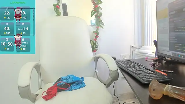 lulu 25  online show from 01/03/25, 08:10