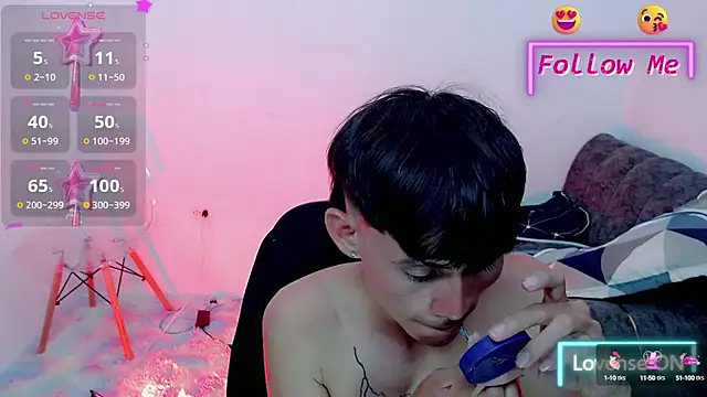 tanjiro cute online show from 01/21/25, 09:57