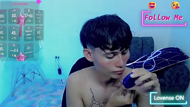 tanjiro cute online show from 01/28/25, 04:08