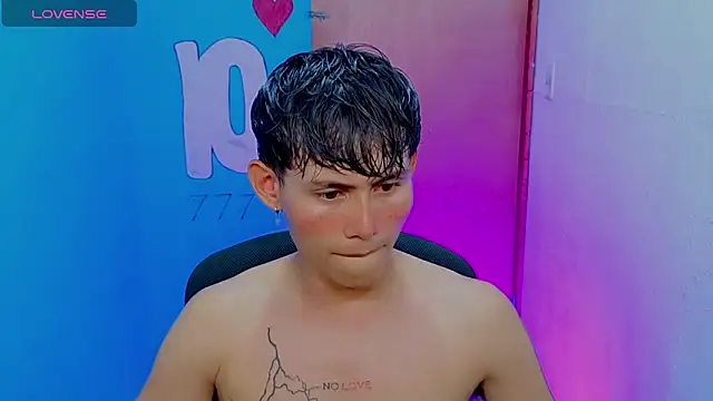 tanjiro cute online show from 04/05/26, 03:15