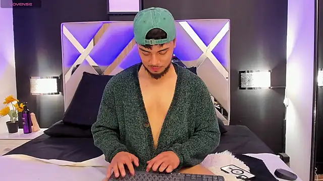 Tommidubois online show from 02/25/25, 03:09