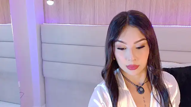 EymiCuper online show from 12/18/25, 07:20