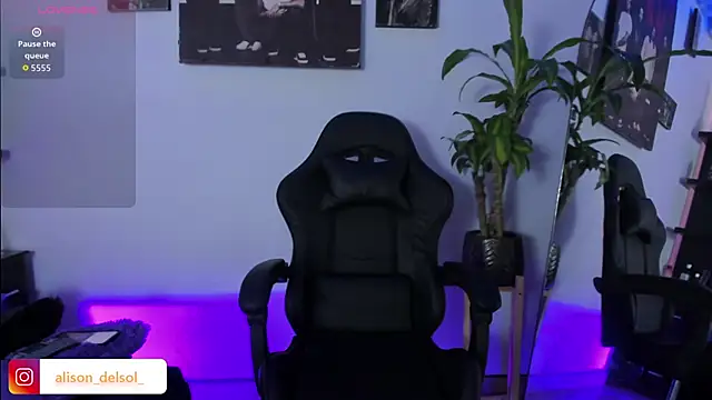 Alisson Wynter online show from 09/21/25, 03:52