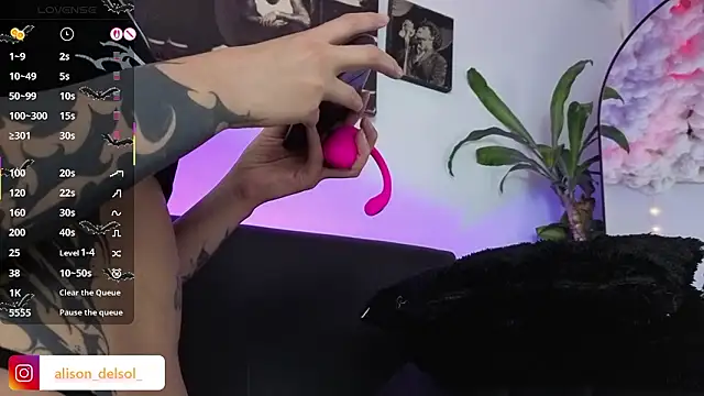 Alisson Wynter online show from 01/18/26, 04:27